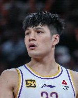 媒体人：广州得到陈国豪！广东出两人换得焦泊乔！北控拿大钱！